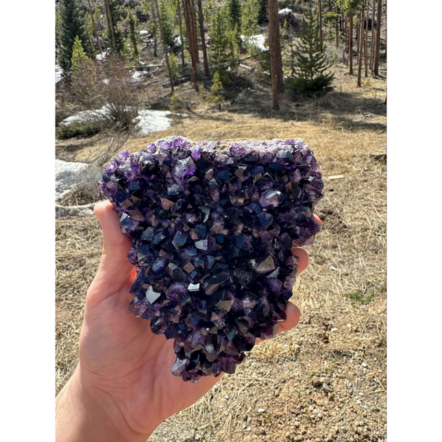 PREMIUM QUALITY AAA GRADE AMETHYST FROM URUGUAY-STAND INCLUDED