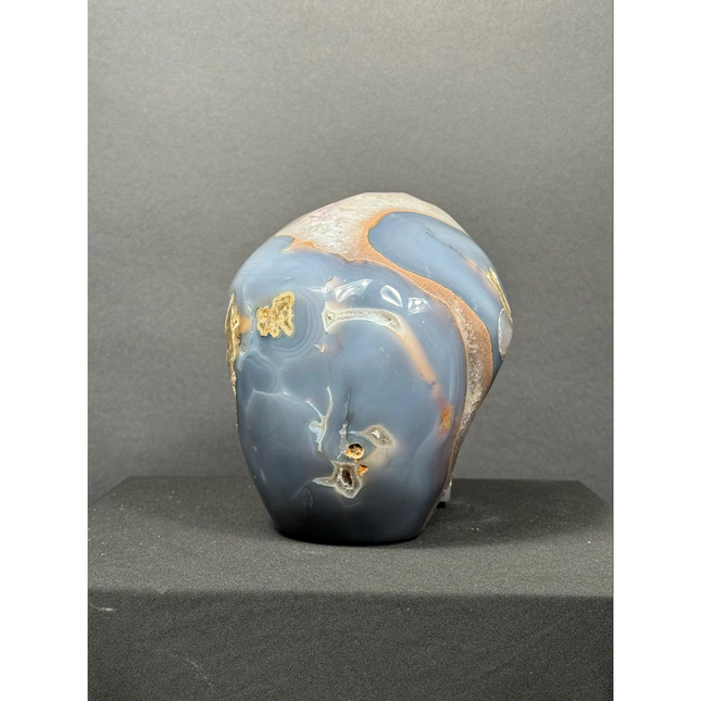 CARVED AGATE SKULL