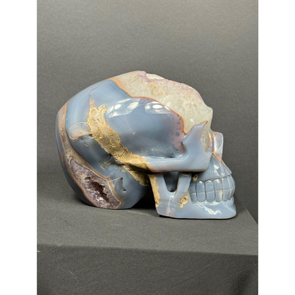 CARVED AGATE SKULL