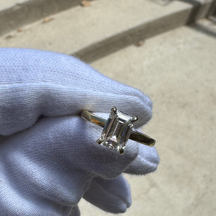 1.75ct NATURAL EMERALD CUT DIAMOND