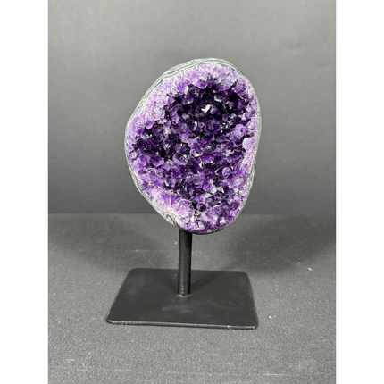 Mini amethyst geode