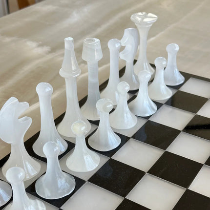 PREMIUM ONYX & MARBLE CHESS SET